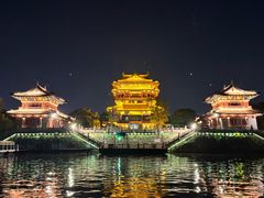-凤城河风景区