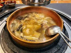 -阿山卓·野生菌火锅·纳西火塘烤肉