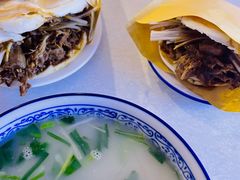 -烤鸭肉夹馍鸭汤店