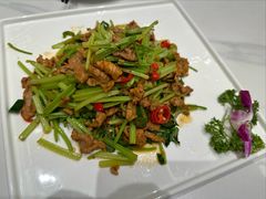 -民族手抓羊肉馆·滩羊手抓·烤全羊