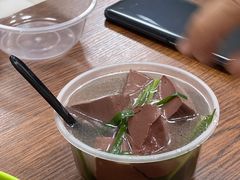 -六姑龟苓膏糖水卤水店