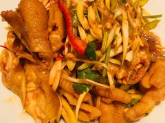 蒜片凤爪-瓦国小镇·果木烤鸭·融合菜(西口店)