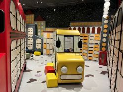 -meland club亲子乐园(北京芳圆里ID MALL店)