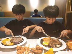 -豪客来牛排(中央花苑店)