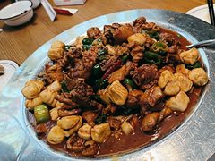 -俭寨大盘鸡·手抓肉·烧烤新疆菜(乌苏路店)