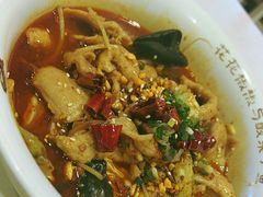 -渝是乎酸菜鱼·川渝小炒(新世界百货望京店)