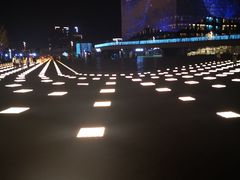 -南京眼步行桥