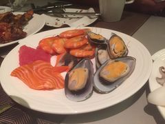 -海口绿发希尔顿酒店-田园汇自助餐·三文鱼·海鲜