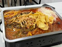 -在巷子里的烤肉店·螺蛳粉烤鱼·牛蛙(和美城店)