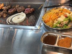 -马路牙子烧烤音乐酒馆(望京店)