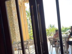 -亚龙湾希尔顿自助餐厅·海鲜·烧烤·沙滩BBQ·现场乐队