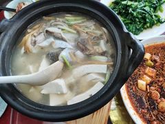 -洪平血旺椒麻鸡雅鱼饭店(熊猫大道店)