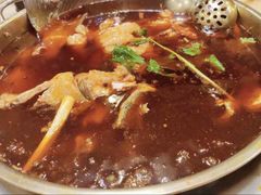 -蜀滋香鲜鱼美蛙火锅(339店)