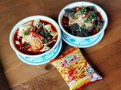 -炉小二铜锅牛蛙•川湘菜(三里屯店)
