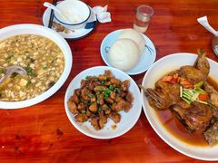 -芦茨金富饭庄·25年老字号·专做稻草鸡