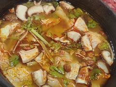 -钱摊摊安顺夺夺粉火锅(宏大广场店)