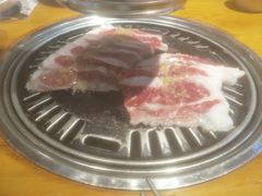 精品牛五花-唯成•韩国炭火烤肉 유성고기