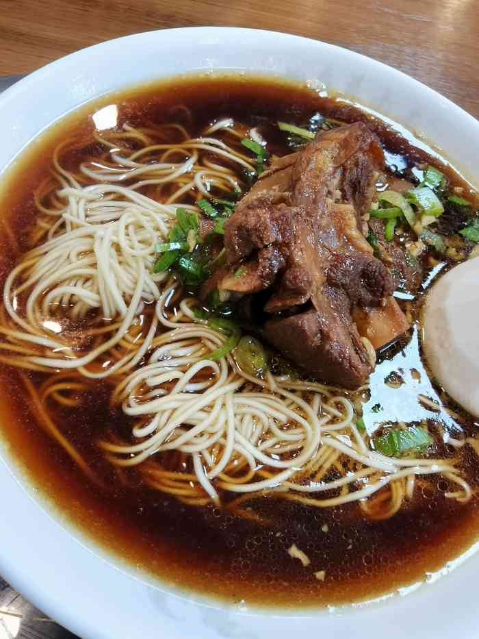 阿发羊棒骨·桐乡羊肉面(庆春路店)-"上次路过吃了一碗招牌羊肉面羊肉