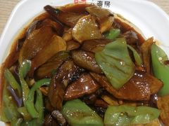 -六泰居·尔滨地标·东北菜(黄河路店)
