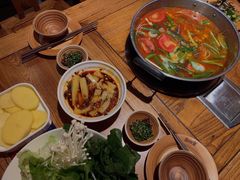 -亮欢寨酸汤鱼(沙冲路店)