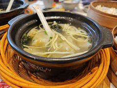 -馋三尺蟹粉小笼(人民广场店)