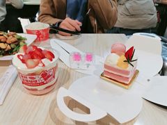 来杯草莓啵啵-仟吉(乐天城店)