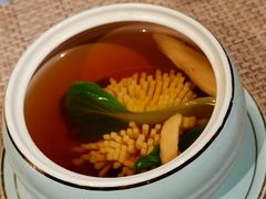 林芝鲜松茸響螺豆花汤-鱼桥巷·美学川菜