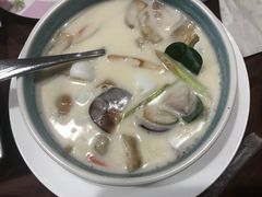 椰子海鲜汤-Dang restaurant (patong phuket)