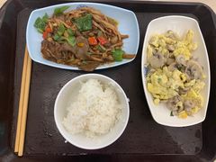 -同济大学本部学苑饮食广场