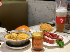 烧腩骨-香港新发烧腊茶餐厅(书城店)