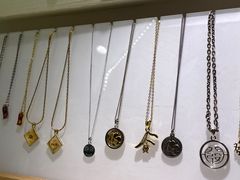 -LADY FAFA(巨鹿路陕西南路路口店)