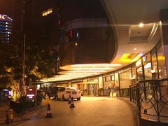 -深圳富苑皇冠假日套房酒店