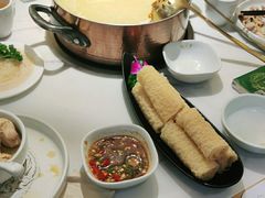 -六少·猪肚包鸡火锅(卓悦INTOWN店)