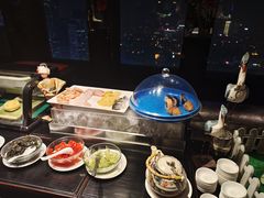 -唐拉雅秀酒店-西锦汇空中BBQ·思创餐厅