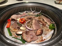 -佰烧海鲜烤肉火锅自助(世茂国际广场店)