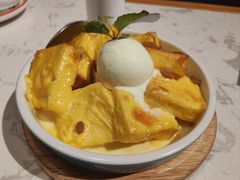 冰淇淋烤布雷-新白鹿餐厅(第一百货店)