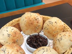 -小红鲸·海鲜餐厅(轸大路店)