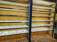 -优医视平价眼镜蔡司依视路折扣工厂店(德胜门店)