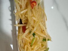 -哈尔滨烧烤·山河村铁锅炖(交大店)