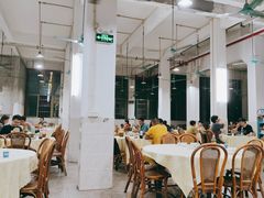 大堂-标记美食新鲜猪杂(兴南大道店)