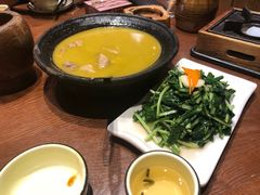 -老滇山寨•云南特色菜•地方菜•民族风情歌舞表演(金碧店)