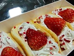 -皇冠幸福里动物奶油生日蛋糕(龙阳村地铁站店)