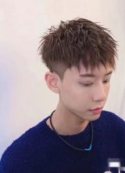 -HG美发设计沙龙