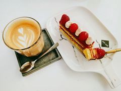 -UNI UNI(环亚凯瑟琳店)