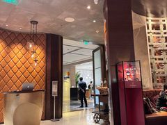 -恰餐厅及酒吧 CHAR Bar & Grill (北京丽都皇冠假日店)