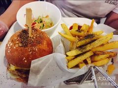 -遇见西木美式餐厅(体育路店)