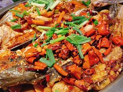 -鸣记脆皮烤鱼·海鲜烤鱼(三八广场店)