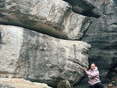 -梭布垭石林景区