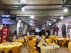 大堂-胖哥八兄弟大排挡(植村店)