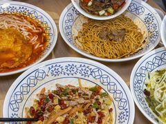 -李与白包子铺(桐梓林店)